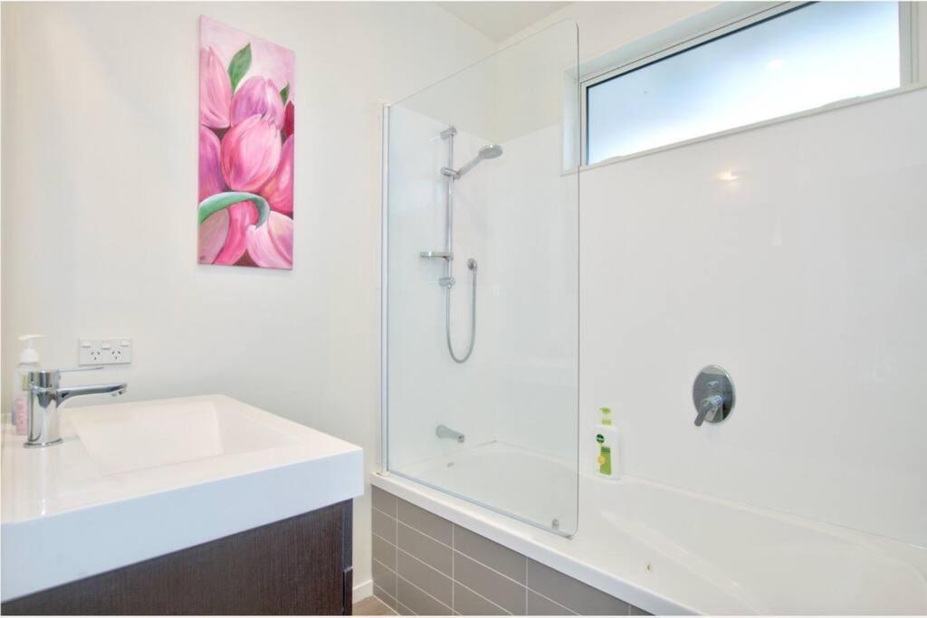 Banbury Deluxe With Spa Bath! Private Courtyard! Queenstown Exterior foto
